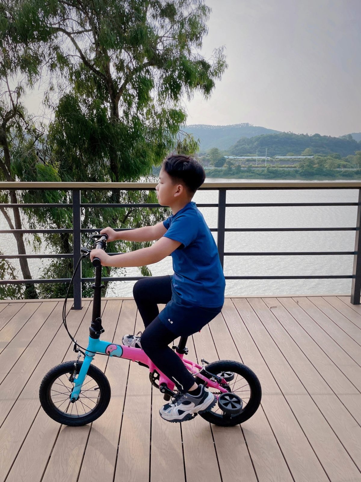 童车十大品牌小朋友的第一辆跨龄折叠自行pg电子娱乐平台车(图2)